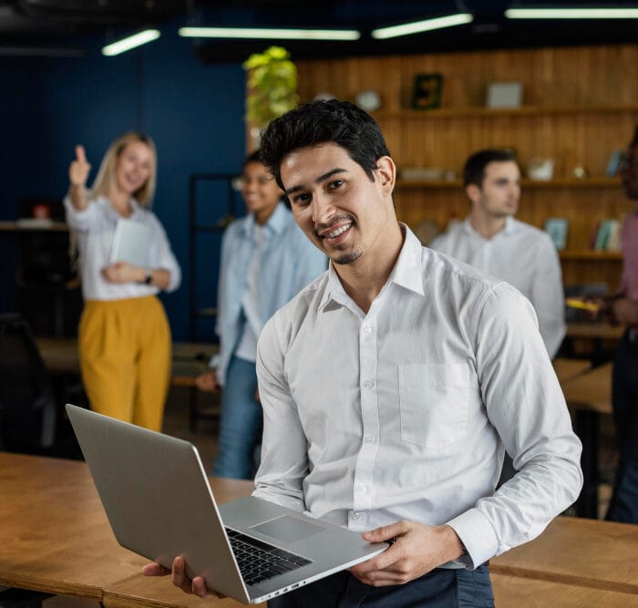 Free Resume Upload for Freshers, Entry-Level, and Mid-Level Jobs – Meet HR Placement
